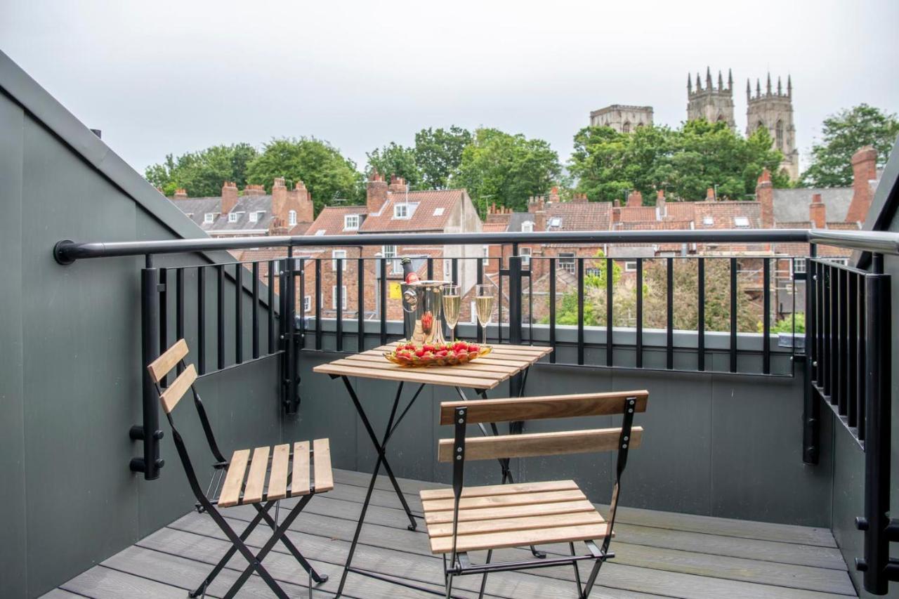 The Quadrant - The Carillon Suite York Kültér fotó